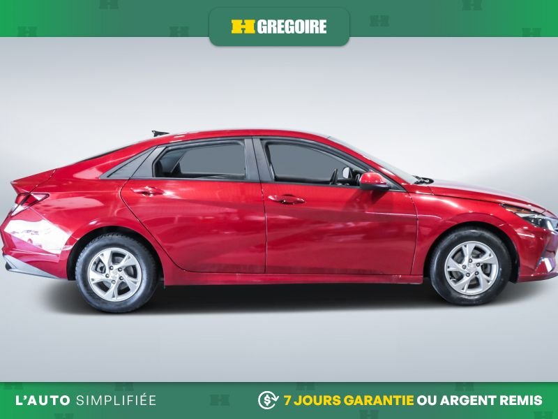 2022 Hyundai Elantra Red Saint-Eustache - photo #10