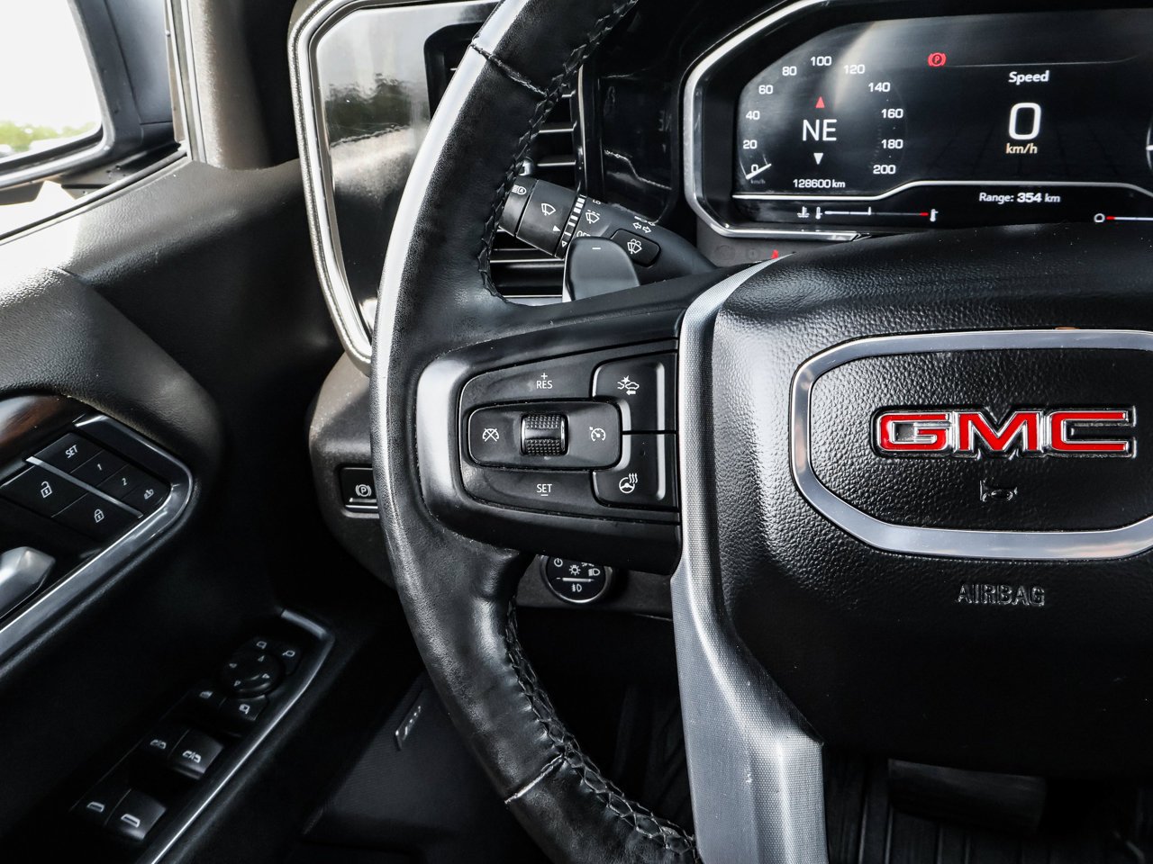 2024 GMC Sierra 1500 4WD Crew Cab 147 SLT Grey Sherwood Park - photo #22