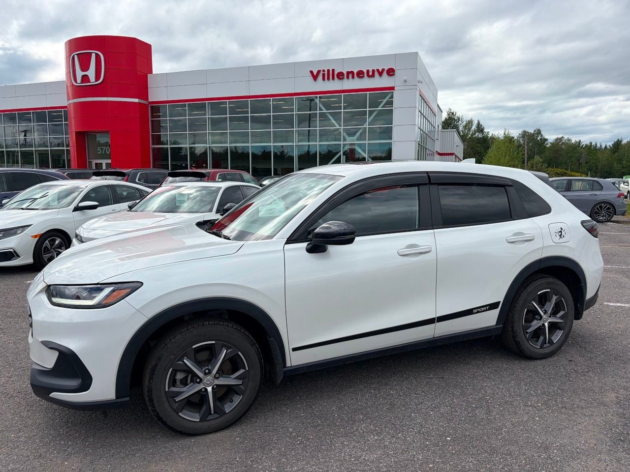 2023 Honda HR-V White Notre-Dame-des-Prairies - photo #0