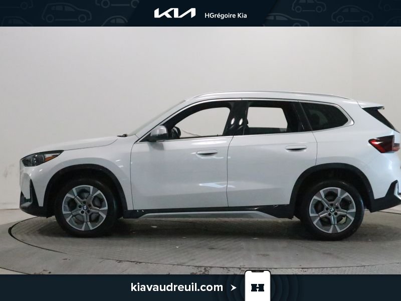 2023 BMW X1 White Laval - photo #3