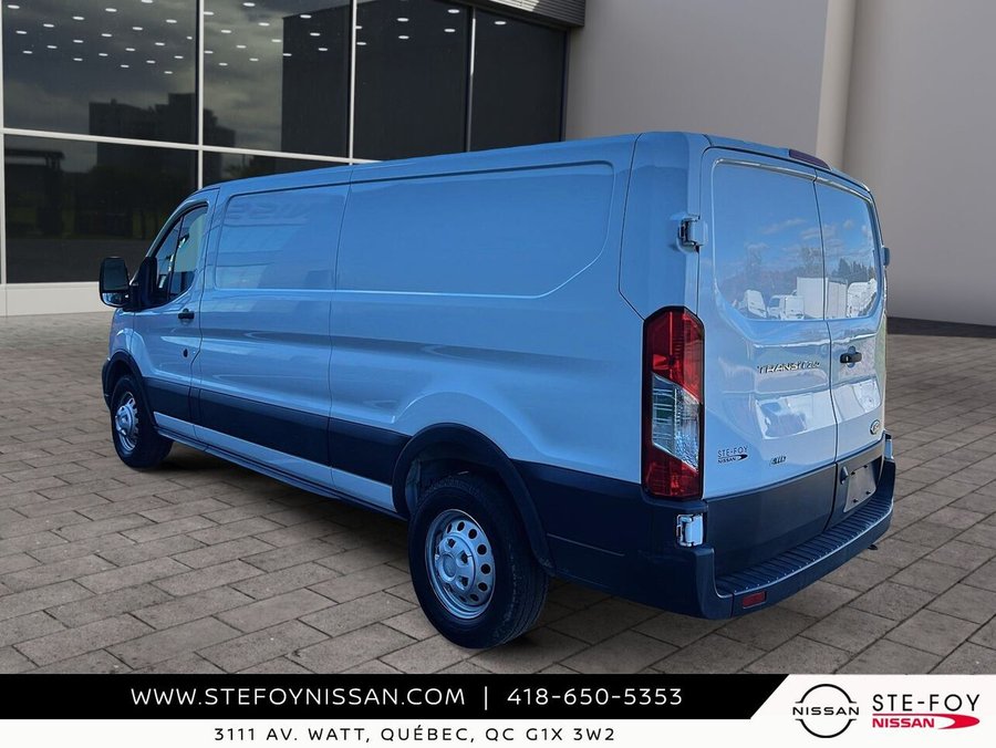Ford Transit fourgon utilitaire AWD T-250 TI toit bas 130 po PNBV de 9 070 lb 2025