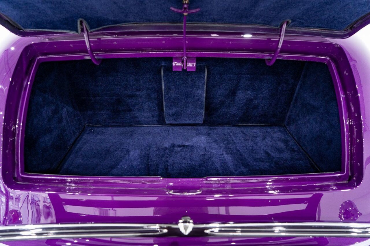 Lincoln KB Victoria Coupe One Of 18 Built, And The Only Known Surviving **PRICE IN USD** 1933 mauve Montréal - photo #74