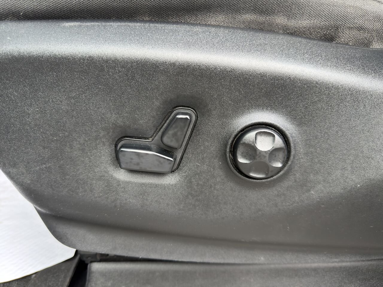 Chrysler Pacifica 2019 Noir Thetford Mines - photo #14