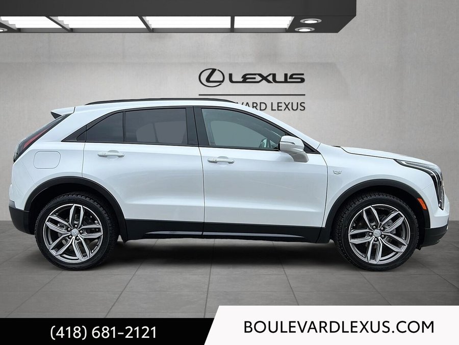 Cadillac XT4 Traction intégrale, 4 portes Sport 2023 Blanc
