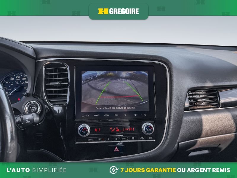 2020 Mitsubishi Outlander Plug-In Hybrid Black Saint-Eustache - photo #17