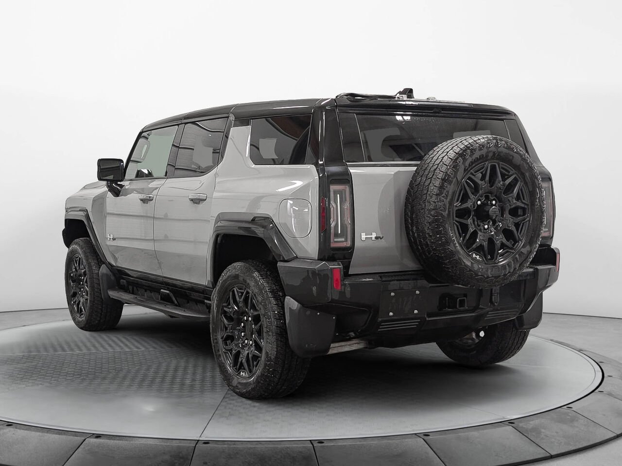 GMC Hummer SUV e4WD 2X Supercruise 2025 gray Sherbrooke - photo #4