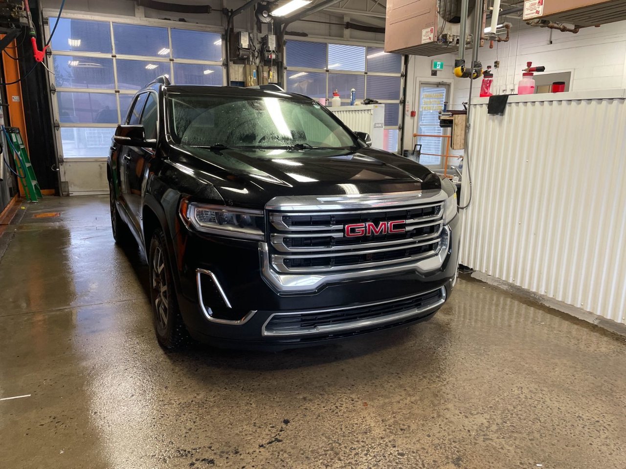 2023 GMC Acadia SLE AWD *SIÈGES CHAUFF* HAYON ELECT CARPLAY WIFI Black Saint-Jérôme - photo #8