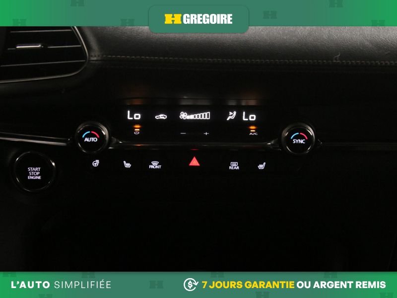 2022 Mazda 3 Beige Blainville - photo #24