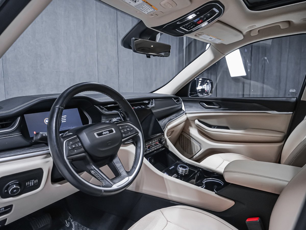2021 Jeep Grand Cherokee L LIMITED NAV TOIT PANO SIÈGES VENTILÉS ATTELAGE Silver Montreal - photo #5