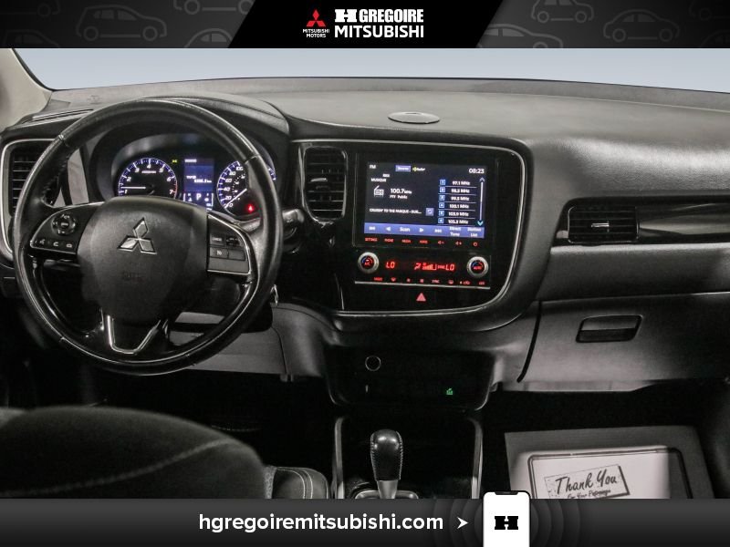 2020 Mitsubishi Outlander Grey Saint-Eustache - photo #15