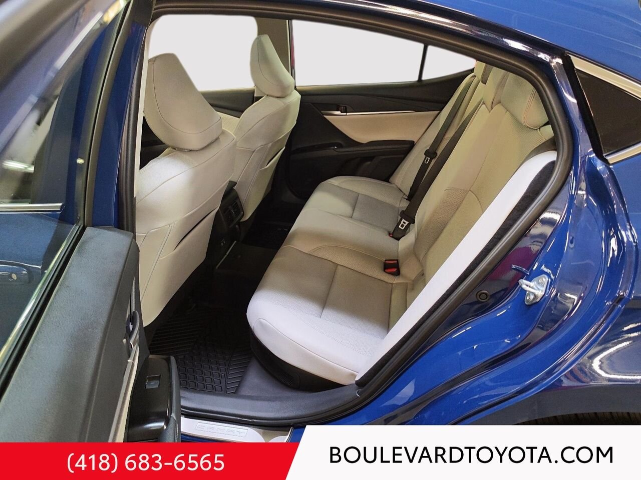 2025 Toyota Camry 531872-25 | XLE, HYBRIDE, AWD Blue Québec - photo #20
