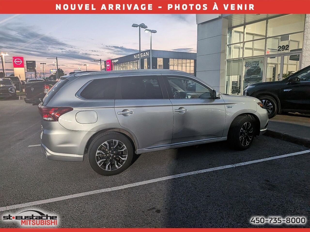 2018 Mitsubishi Outlander Plug-In Hybrid Silver Saint-Eustache - photo #2