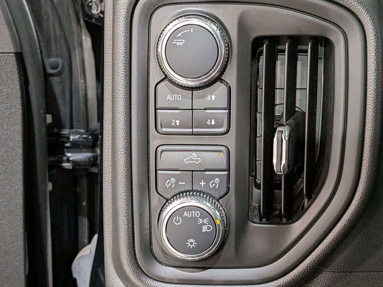 2024 GMC Sierra 1500 4WD Crew Cab 157" Pro Black Val-David - photo #26
