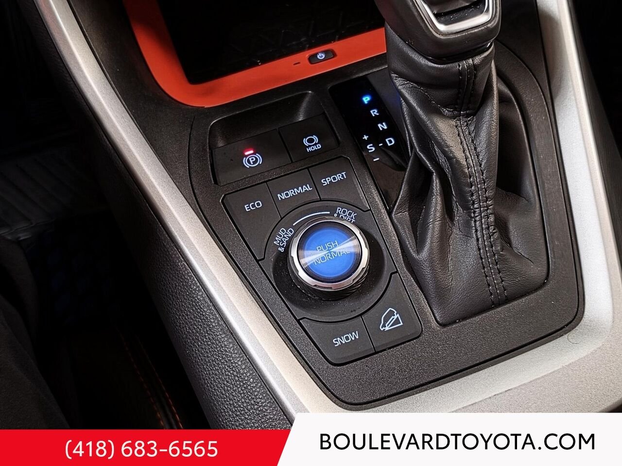 Toyota RAV4 100406A-79 | TRAIL, AWD 2024 Rouge Québec - photo #17