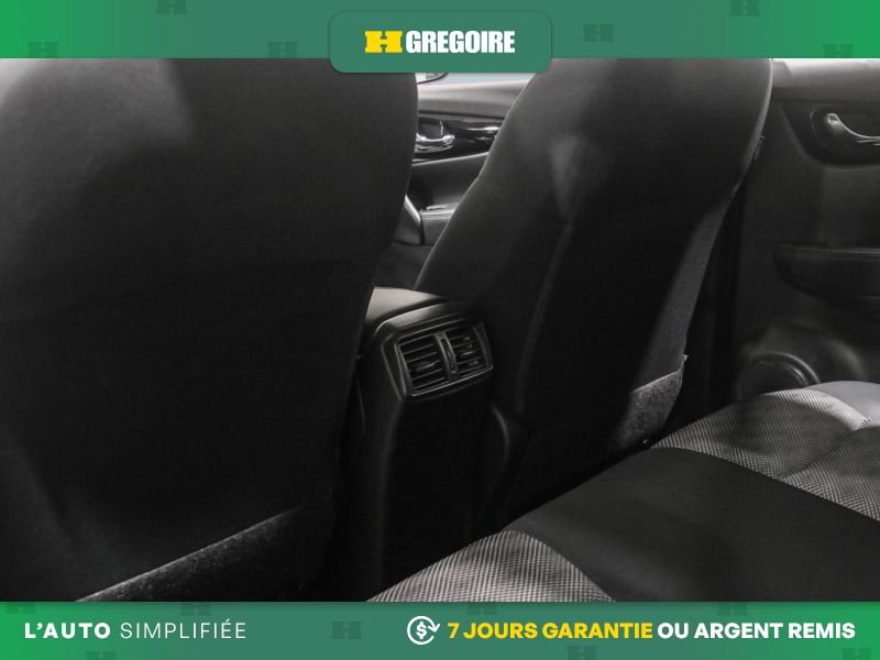 2023 Nissan Qashqai White Laval - photo #25