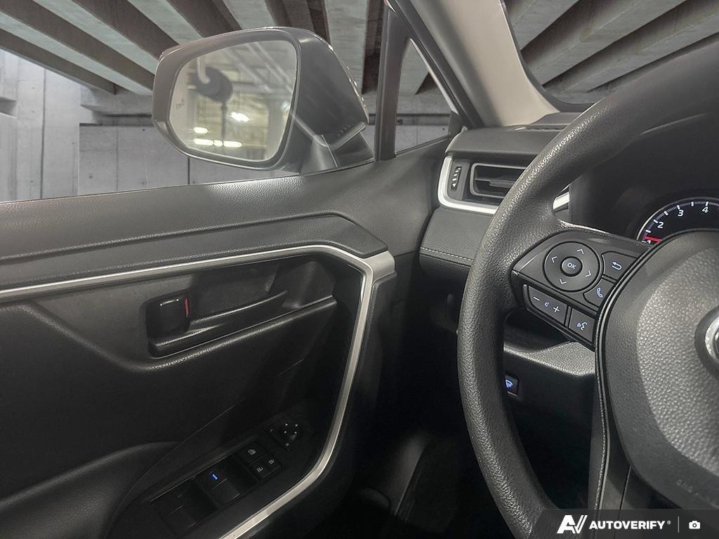 2022 Toyota RAV4 262040 | LE gray Edmonton - photo #16