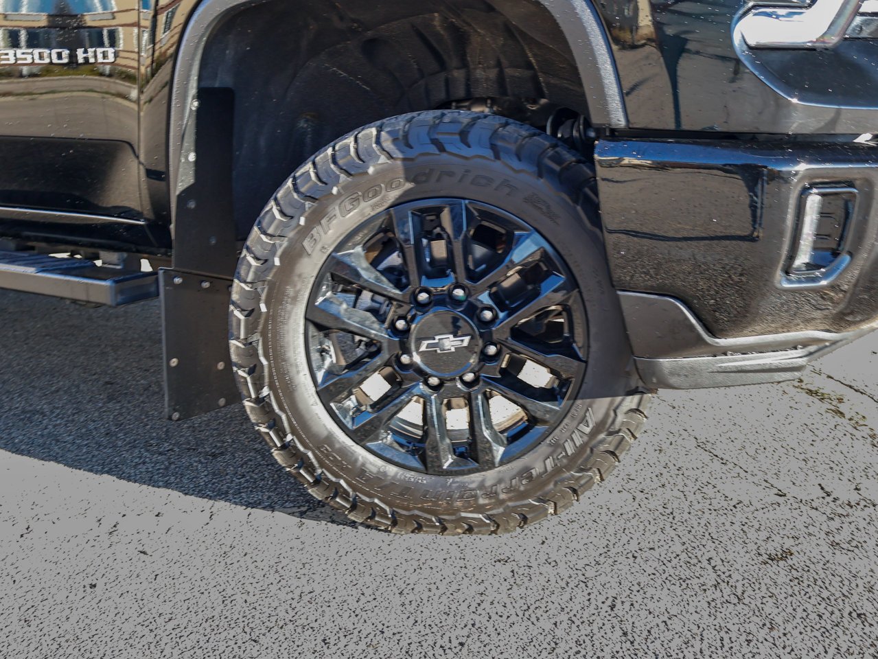 2025 Chevrolet Silverado 3500HD 4WD Crew Cab 159 LT Black Sherwood Park - photo #4