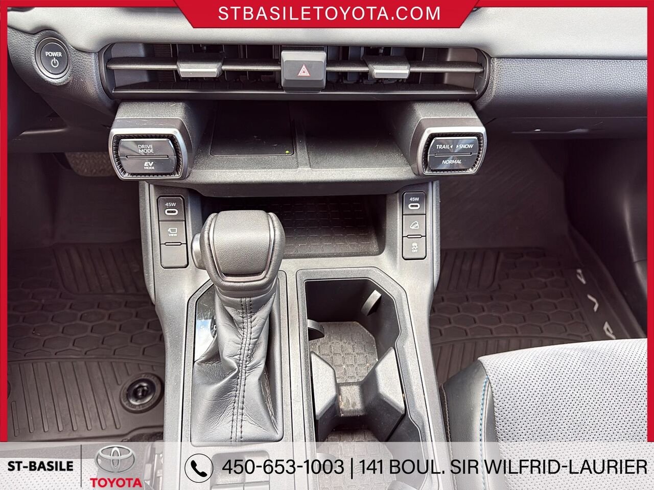 TOYOTA RAV4 Hybride 2026 Gris Saint-Basile-le-Grand - photo #17