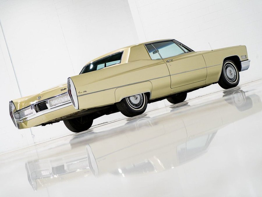 Cadillac DeVille Coupe 1967 1967 Or