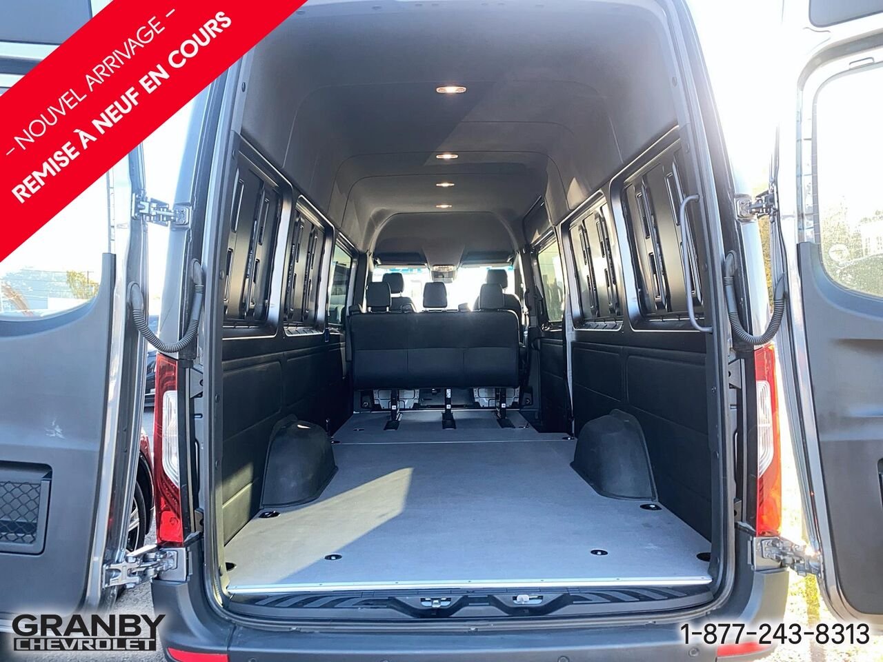 Mercedes-Benz Sprinter fourgonnette utilitaire 2500 4 cyl. en ligne diesel toit surélevé 170 po | 27-0266A 2025 Gris Granby - photo #6