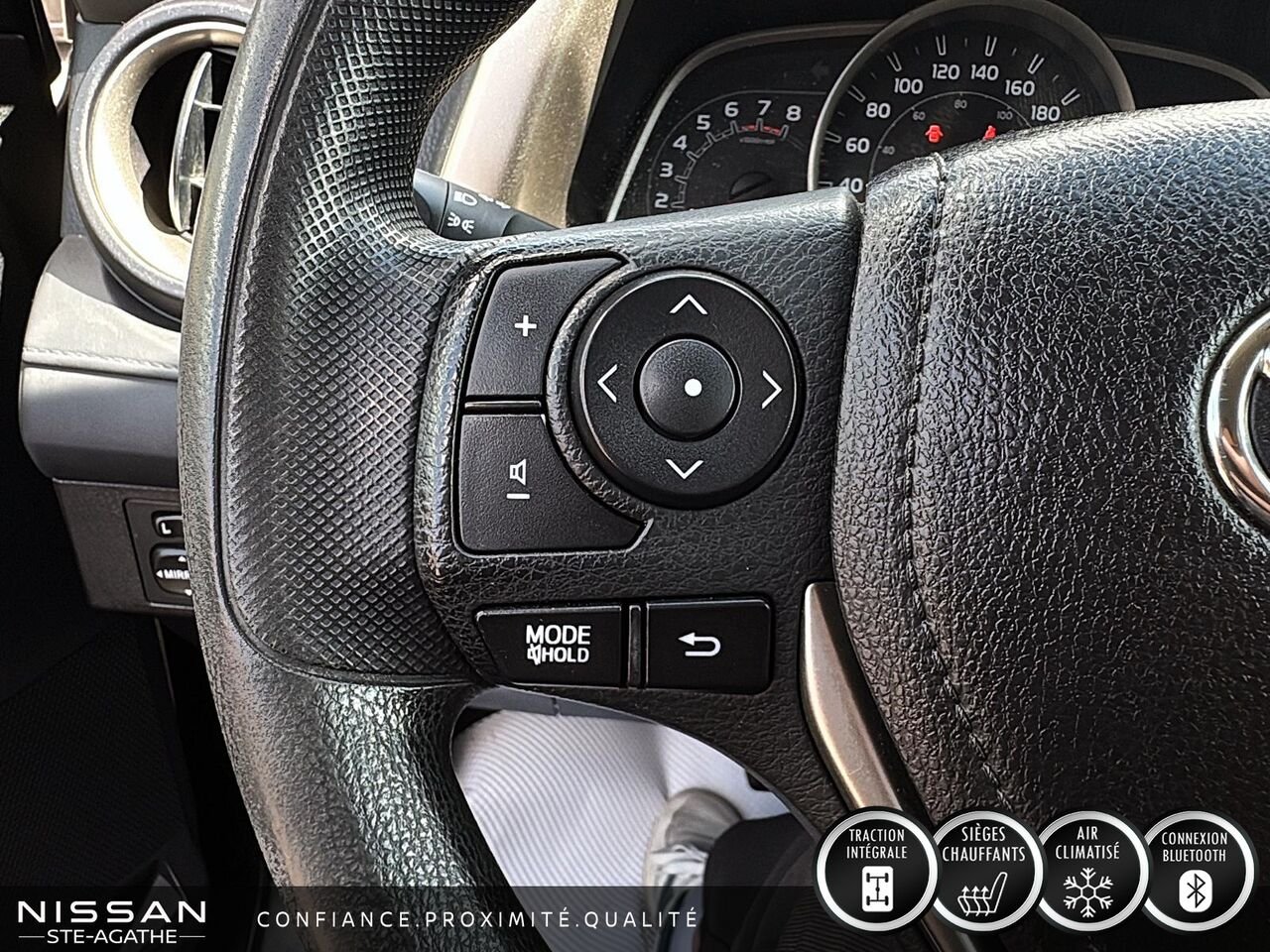 Toyota RAV4 2015 Noir Saint-Jérôme - photo #15