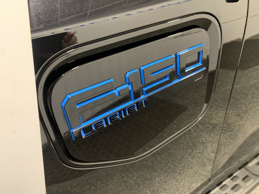 Ford F-150 Lightning LARIAT LARIAT cabine SuperCrew 4RM caisse de 5,5 pi 2025 Bleu