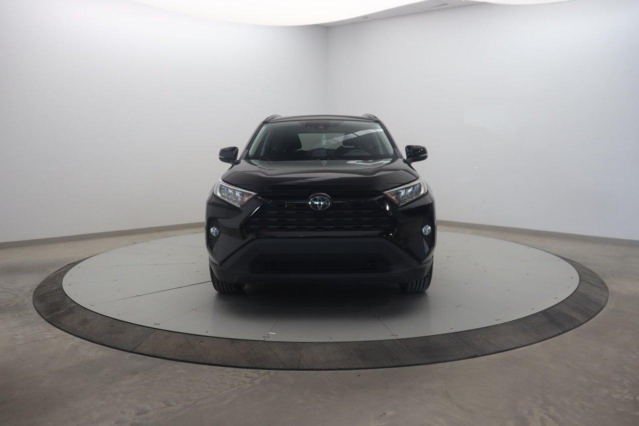 Toyota RAV4 XLE 2019 Noir Baie-Comeau - photo #1
