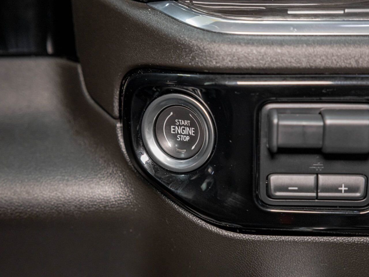 2023 Chevrolet Silverado 1500 LTZ Z71 CREW 4X4 V8 *NAV* CUIR SIÈGES VENTIL BOSE Black Saint-Jérôme - photo #26