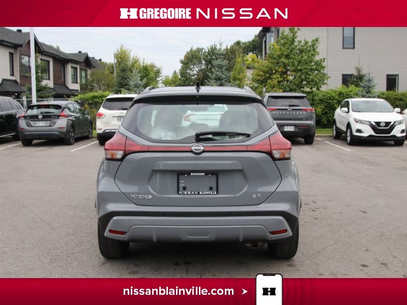 2023 Nissan Kicks Grey Laval - photo #8