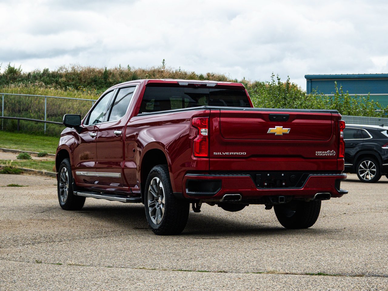 2024 Chevrolet Silverado 1500 4WD Crew Cab 147 High Country Red Sherwood Park - photo #11