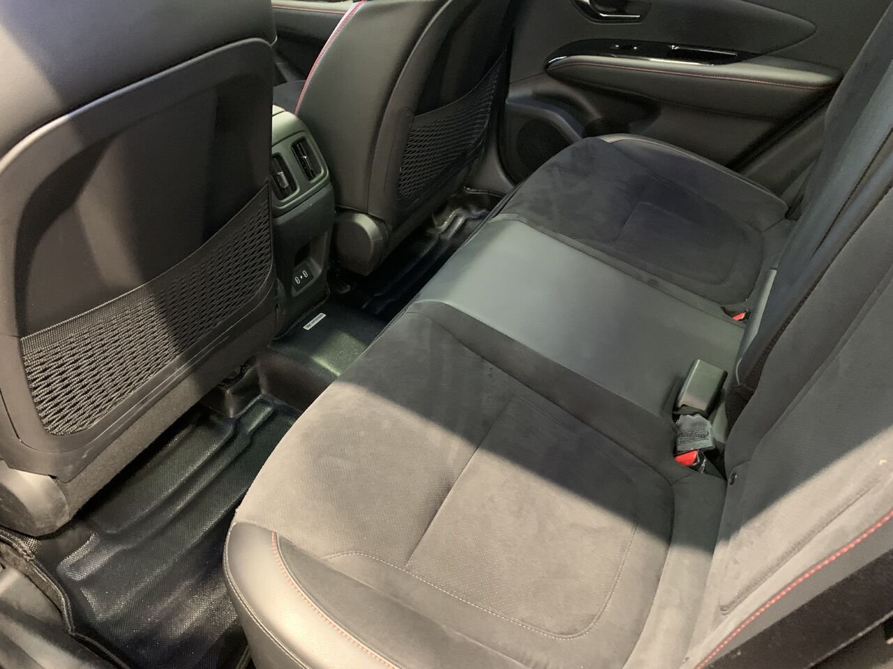 2025 Hyundai Tucson hybride AWD Red Châteauguay - photo #23