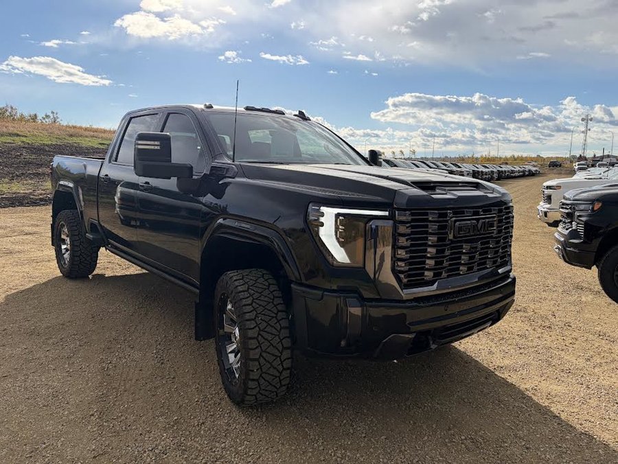 2024 GMC Sierra 3500HD Denali Ultimate 6.6L Duramax | Technology Package Black
