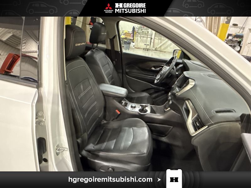 2023 GMC Terrain White Laval - photo #16