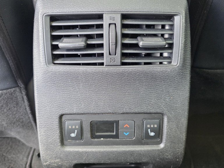 2022 Mitsubishi Outlander SE S-AWC White Mont-Laurier - photo #17