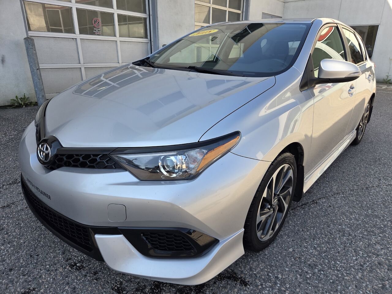 2018 Toyota COROLLA IM Silver Mont-Laurier - photo #0