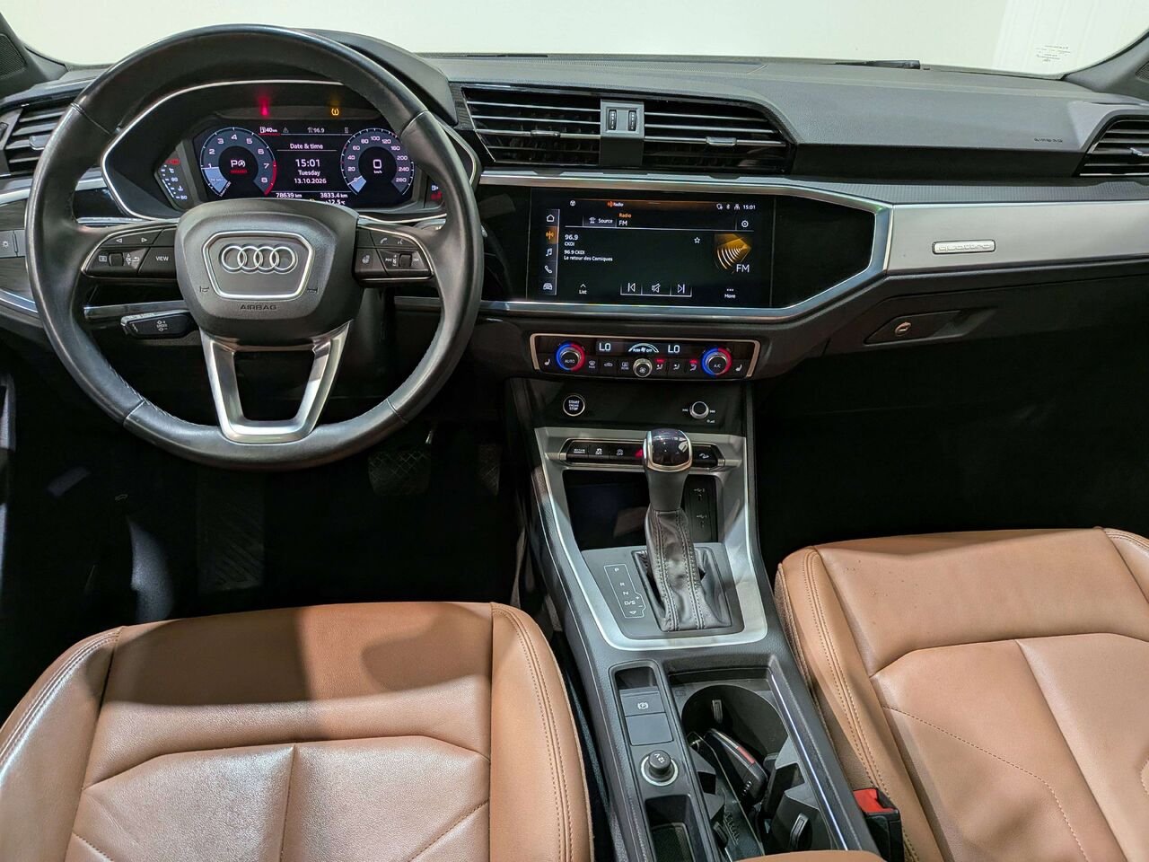 2023 Audi Q3 Komfort 45 TFSI quattro Black Val-David - photo #29