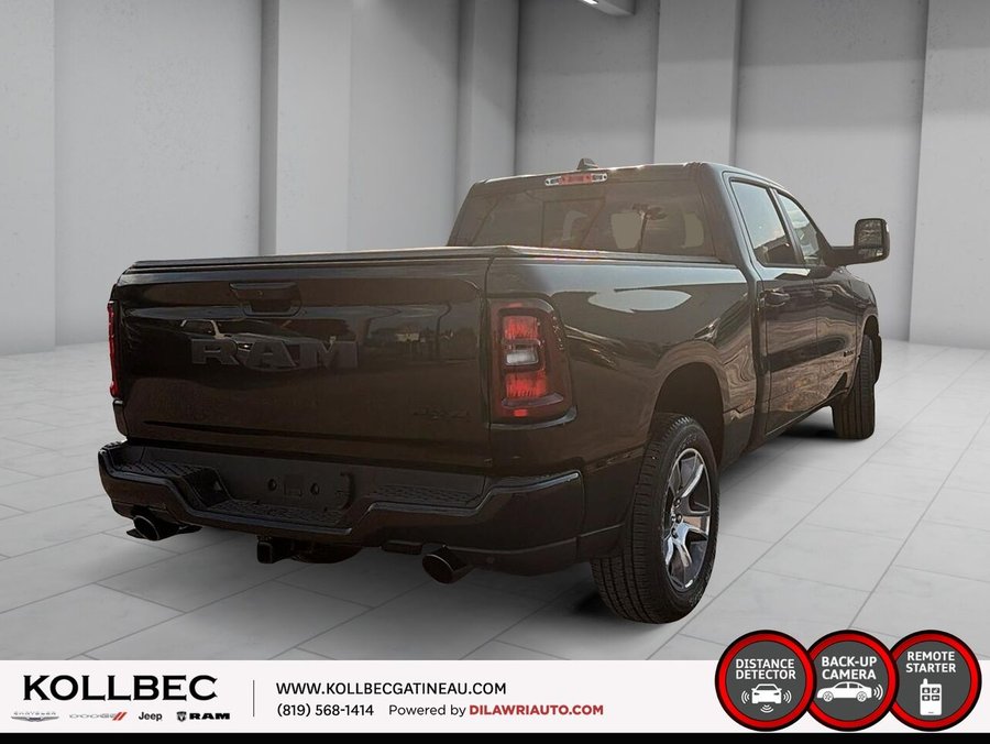 Ram 1500 Express cabine d'équipe 4x4 caisse de 6 pi 4 po 2026 Couche nacrée cristal noir étincelant