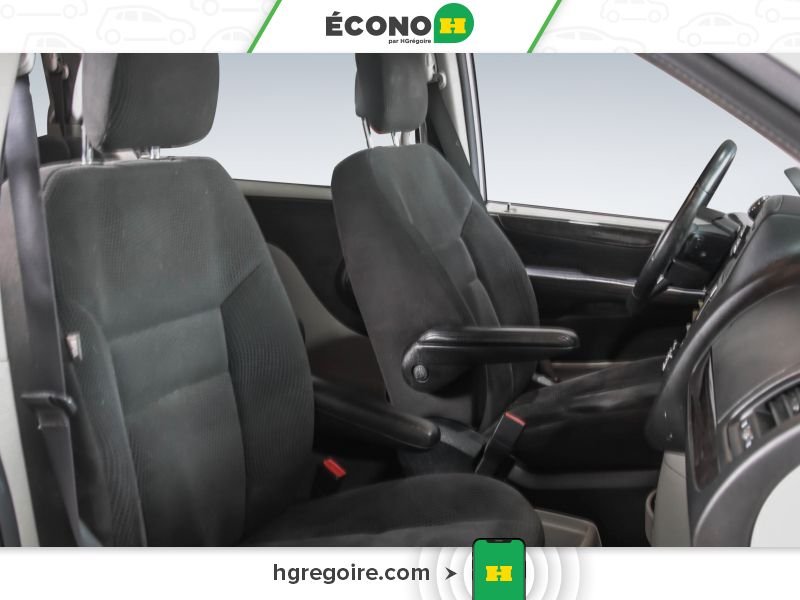 Dodge GR Caravan 2017 Gris Laval - photo #24