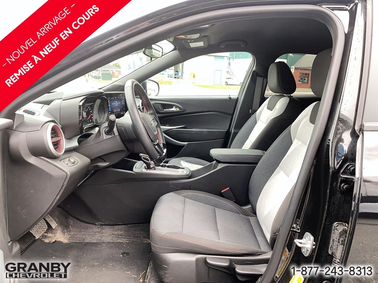 2025 Chevrolet Trax 1RS 4 portes TA | G3886 Black Granby - photo #10