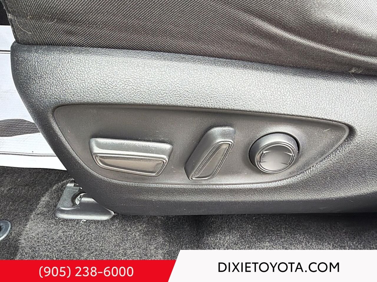 2022 Toyota RAV4 XLE AWD / HEATED SEATS / MOONROOF / ALLOY WHEELS / CARPLAY AND ANDROID AUTO Silver Sky Metallic Mississauga - photo #9