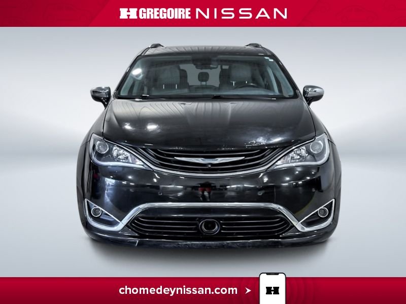 2017 Chrysler Pacifica Black Laval - photo #1