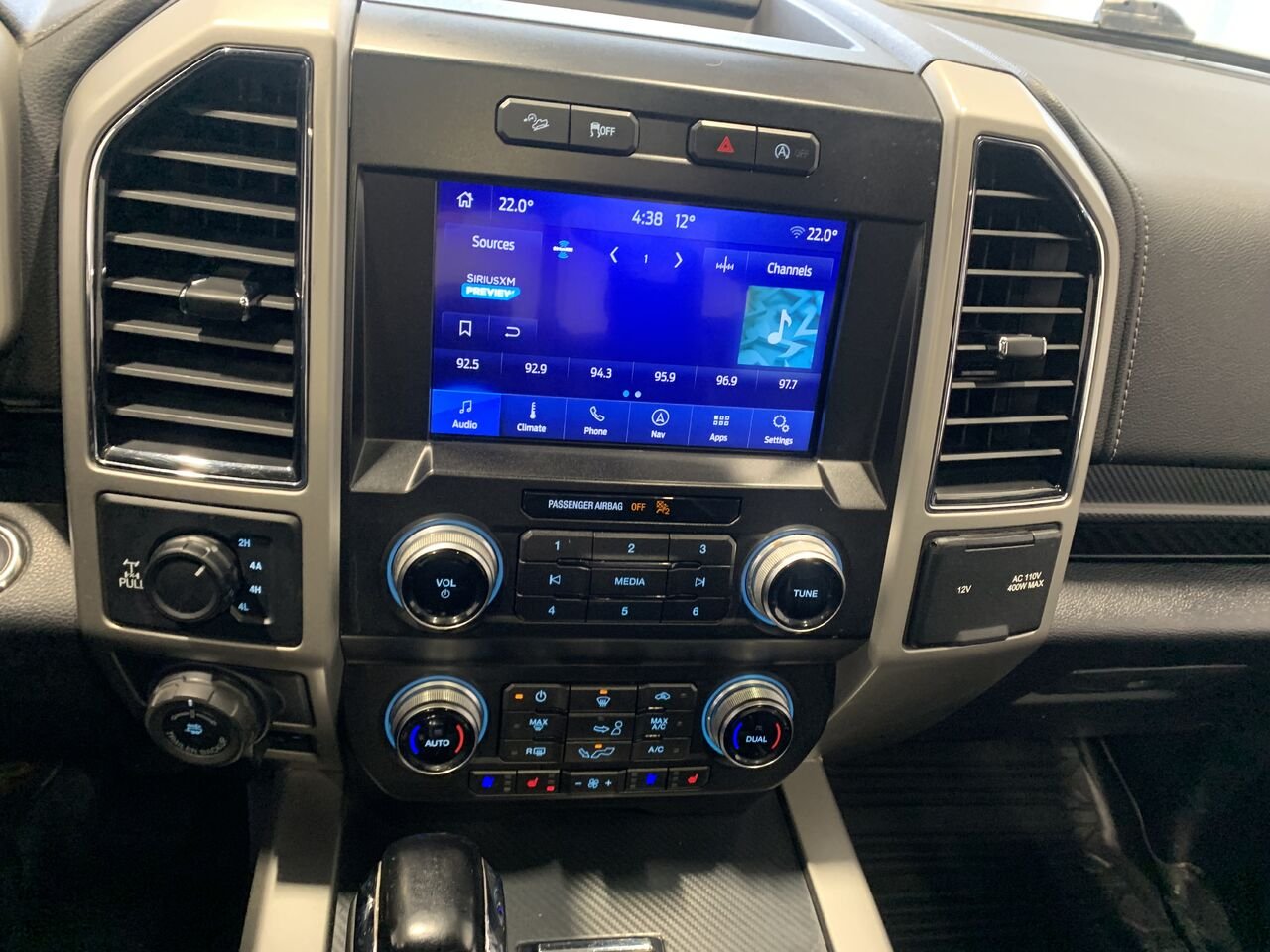 Ford F-150 SUPERCREW LARIAT LARIAT cabine SuperCrew 4RM caisse de 5,5 pi 2019 Noir Châteauguay - photo #31