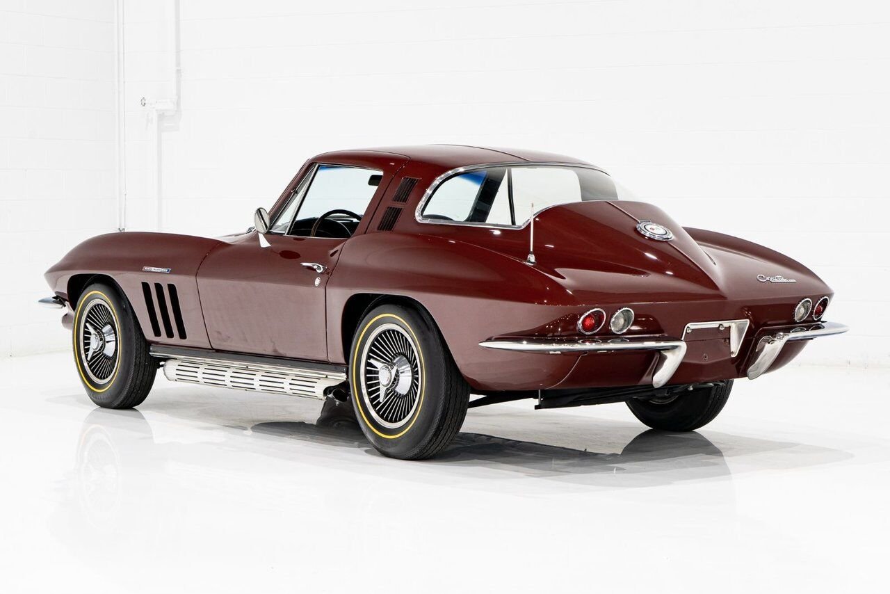Chevrolet Corvette Fuelie Matching# HG Suffix 327/375HP **PRICE IN USD** 1965 Rouge Montréal - photo #22
