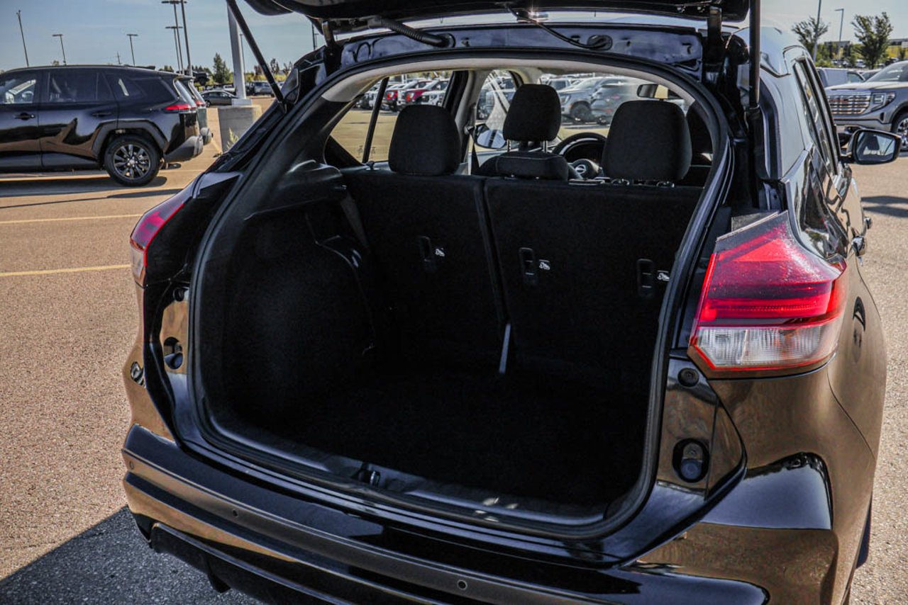 2024 Nissan Kicks SV FWD Black Sherwood Park - photo #16
