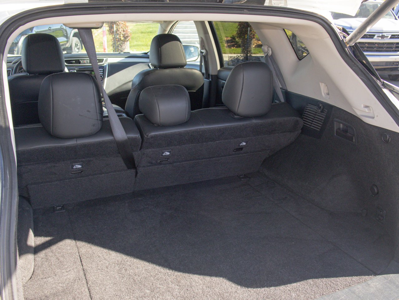 2024 Nissan Murano AWD SV White Sherwood Park - photo #10