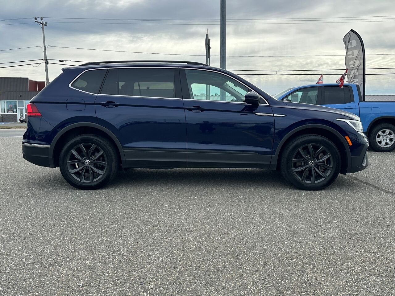 2024 VOLKSWAGEN TIGUAN SE/WOLFSBURG TIGUAN SE/WOLFSBURG Blue Matane - photo #5