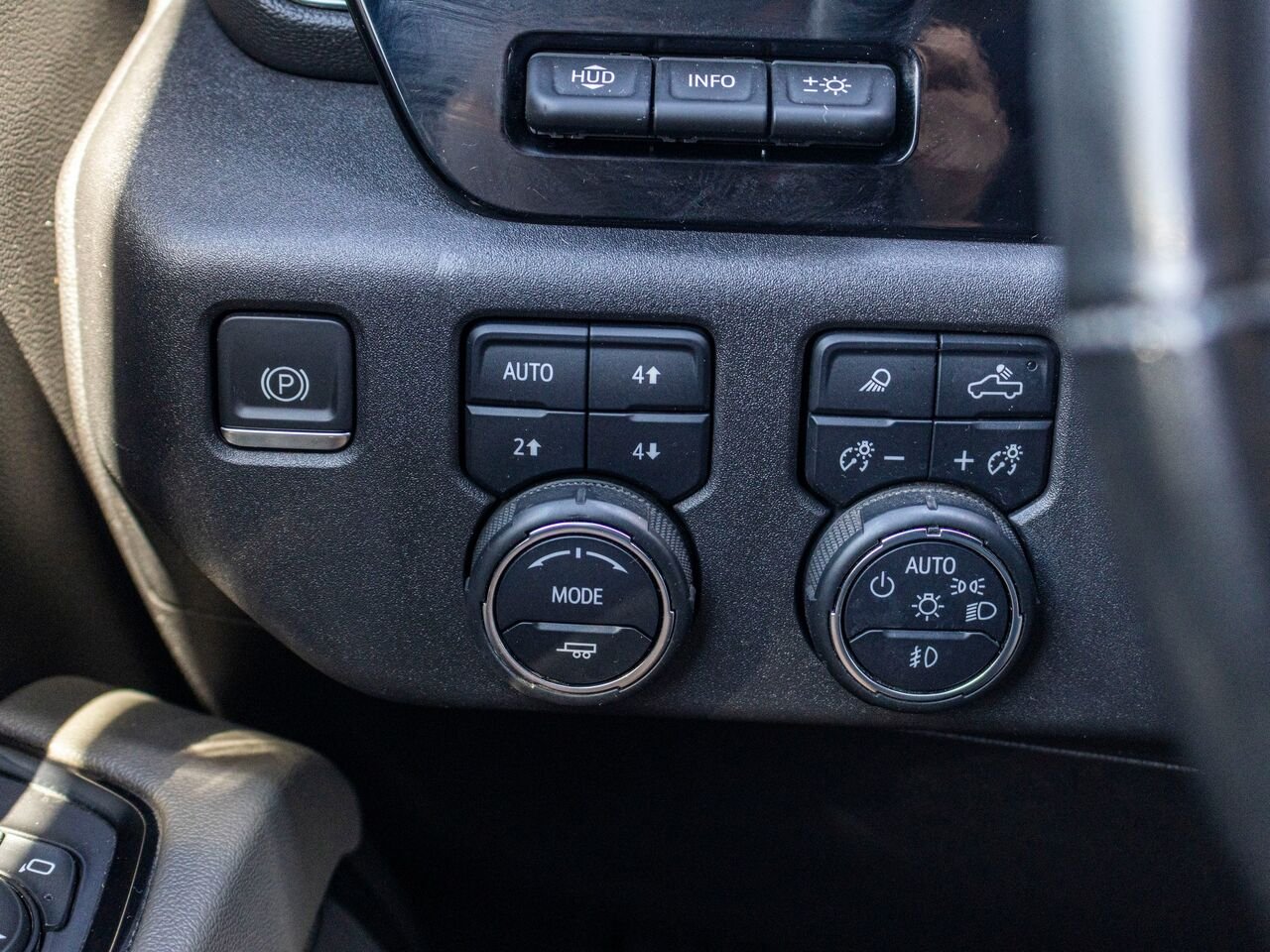 Chevrolet Silverado 1500 ZR2 cabine multiplace 4RM 2024 Gris Châteauguay - photo #20