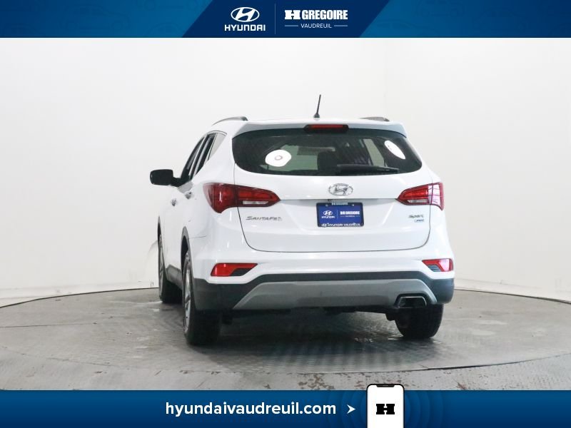 Hyundai Santa Fe 2018 Blanc Laval - photo #7