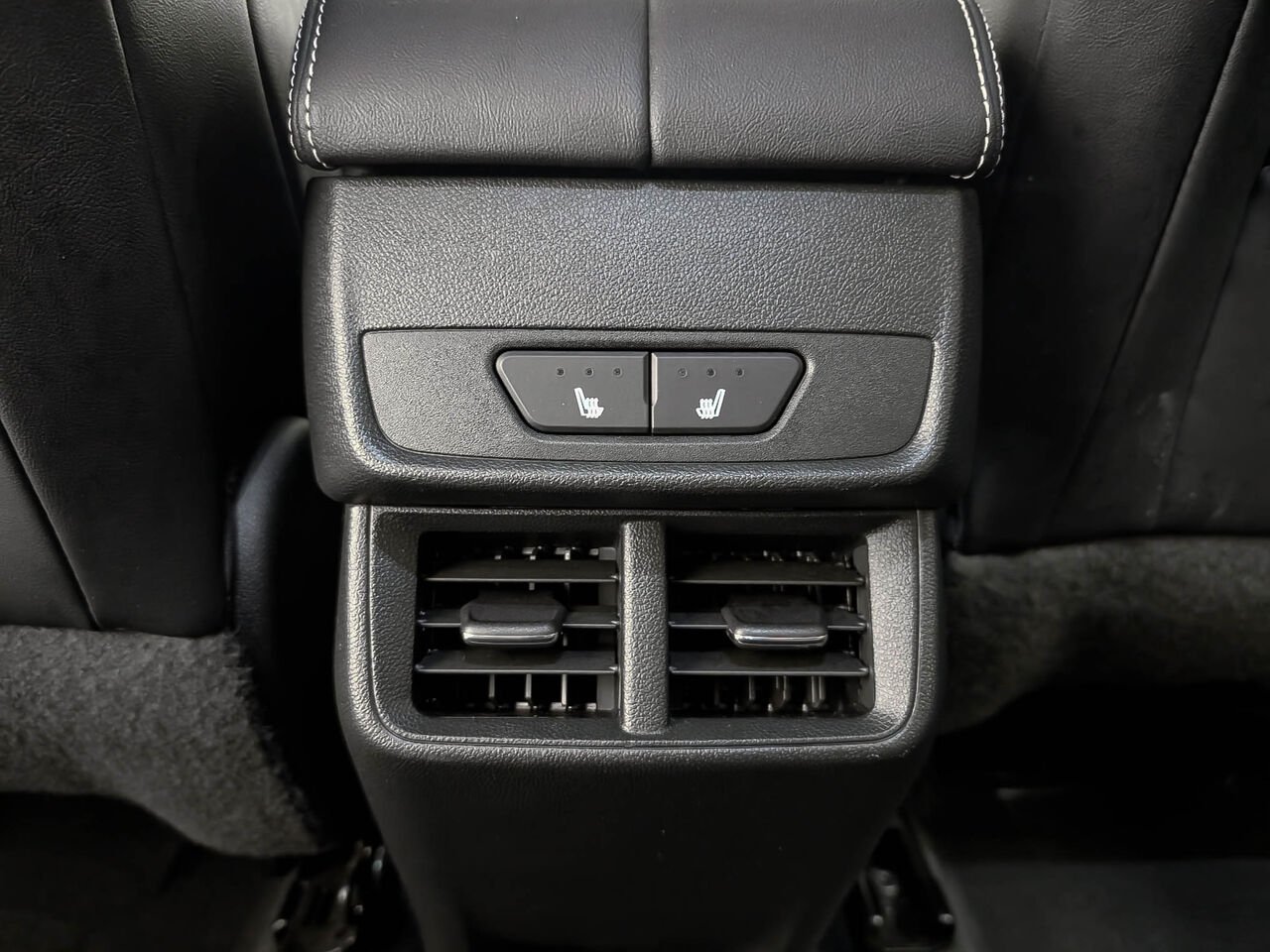 GMC Terrain Denali AWD 2026 Blanc Sherbrooke - photo #11