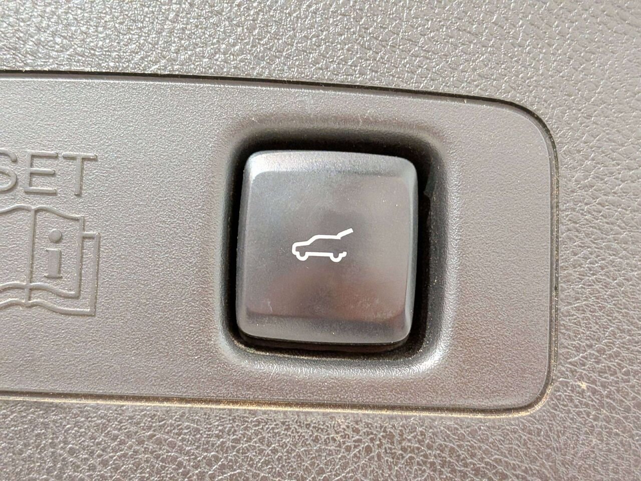 2023 Lincoln Corsair Grand Touring AWD Yellow Val-David - photo #9